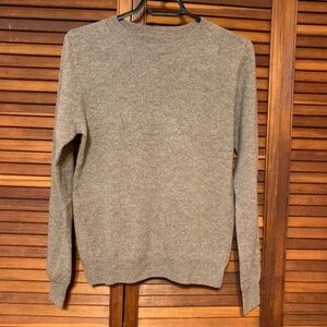 Soft new 100% wool sweater, camel, medium, $30.